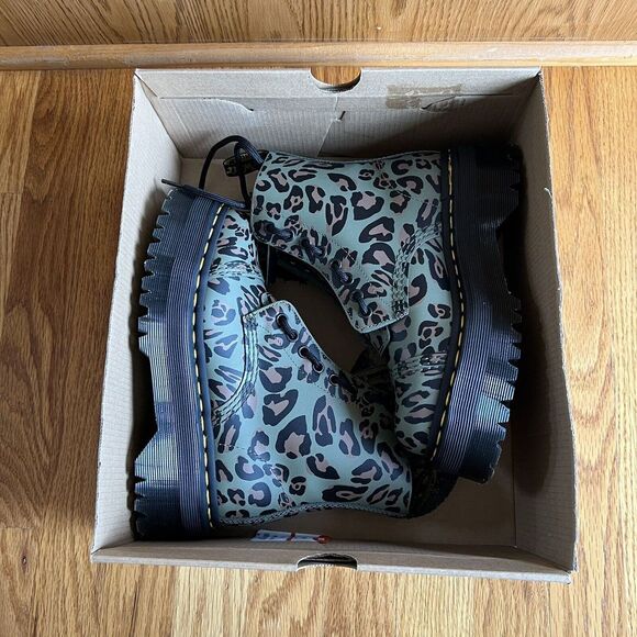 Doc Dr. Martens Sinclair Distorted Leopard Camo Platform Boots Womens US 6 Khaki - Picture 8 of 10